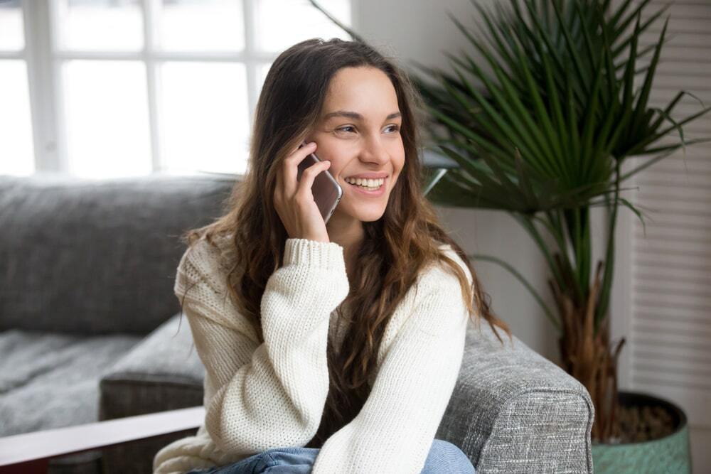 woman calling for an appointment